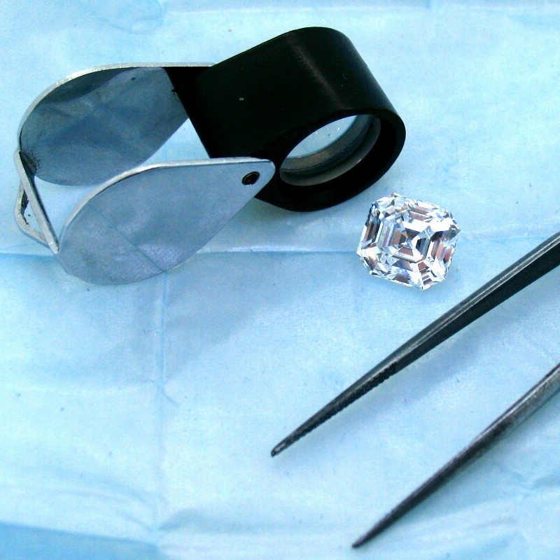 diamanteCON LUPA2 8,10 D IF