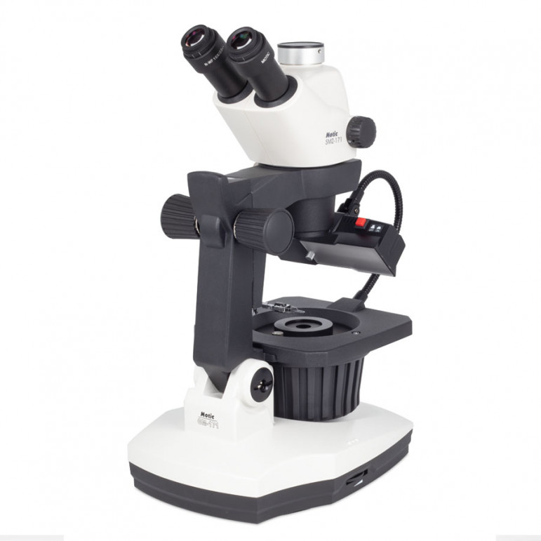 Microscopio triocular Motic 171