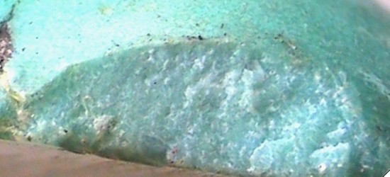 Fractura granular en una turquesa