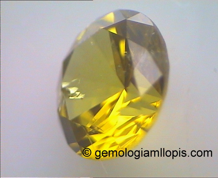 Diamante amarillo "Fancy".